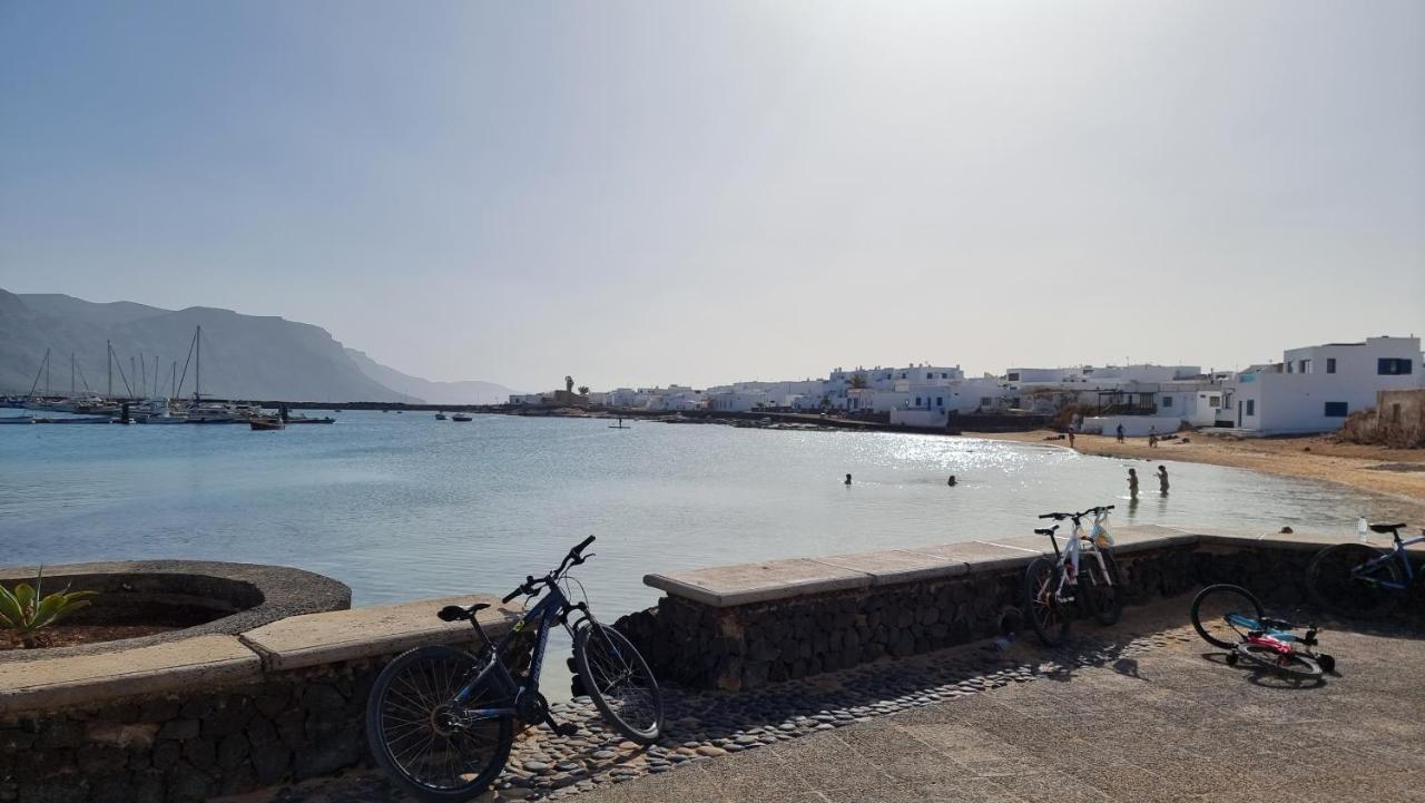 Suite Marrakech Beach, La Graciosa. Caleta de Sebo Luaran gambar